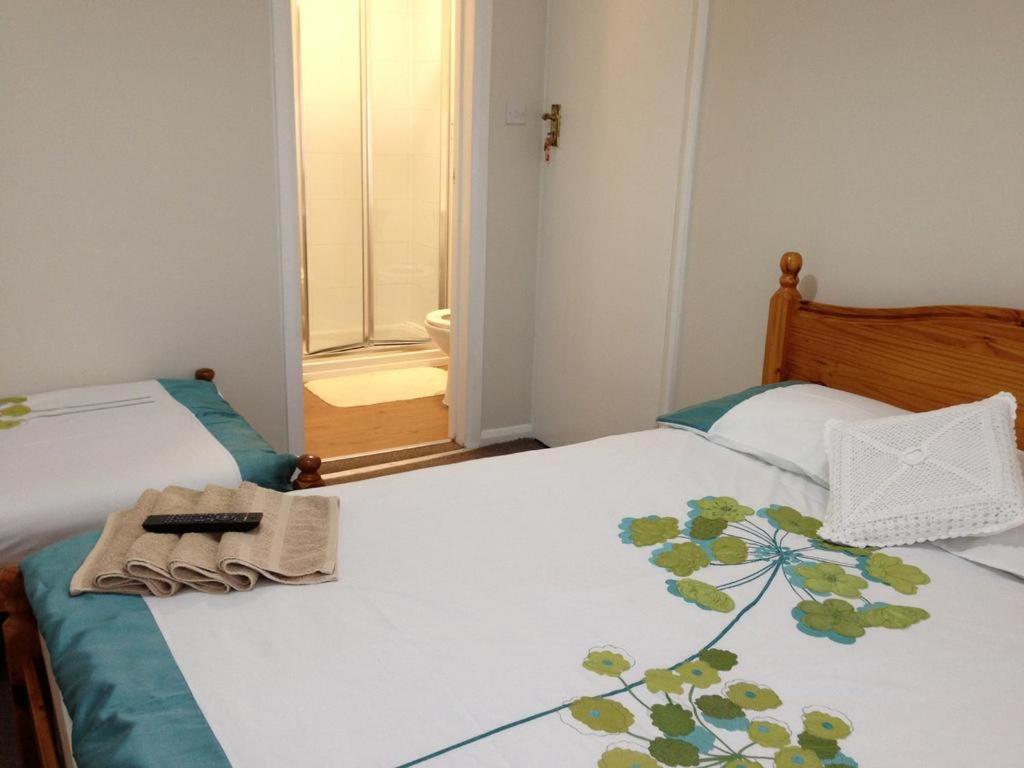 Apple House Guesthouse Heathrow Airport Hillingdon Pokój zdjęcie