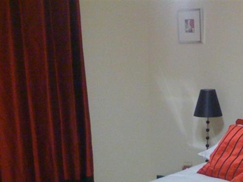 Apple House Guesthouse Heathrow Airport Hillingdon Zewnętrze zdjęcie